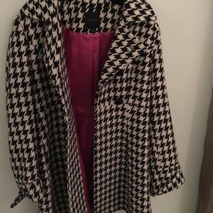 Long dress coat with hot pink lining